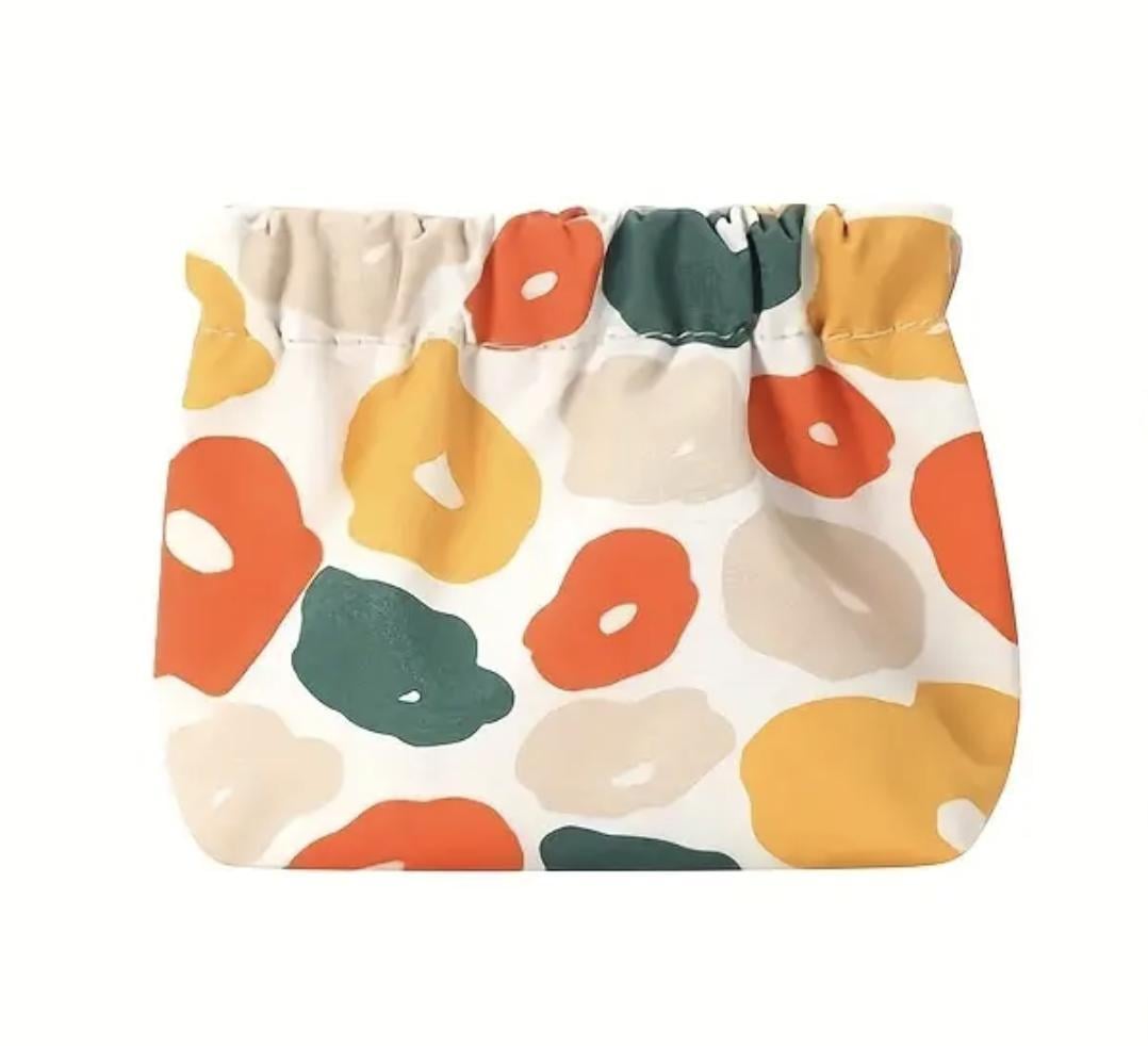 Косметичка с цветочным принтом маленькая (2476285999)