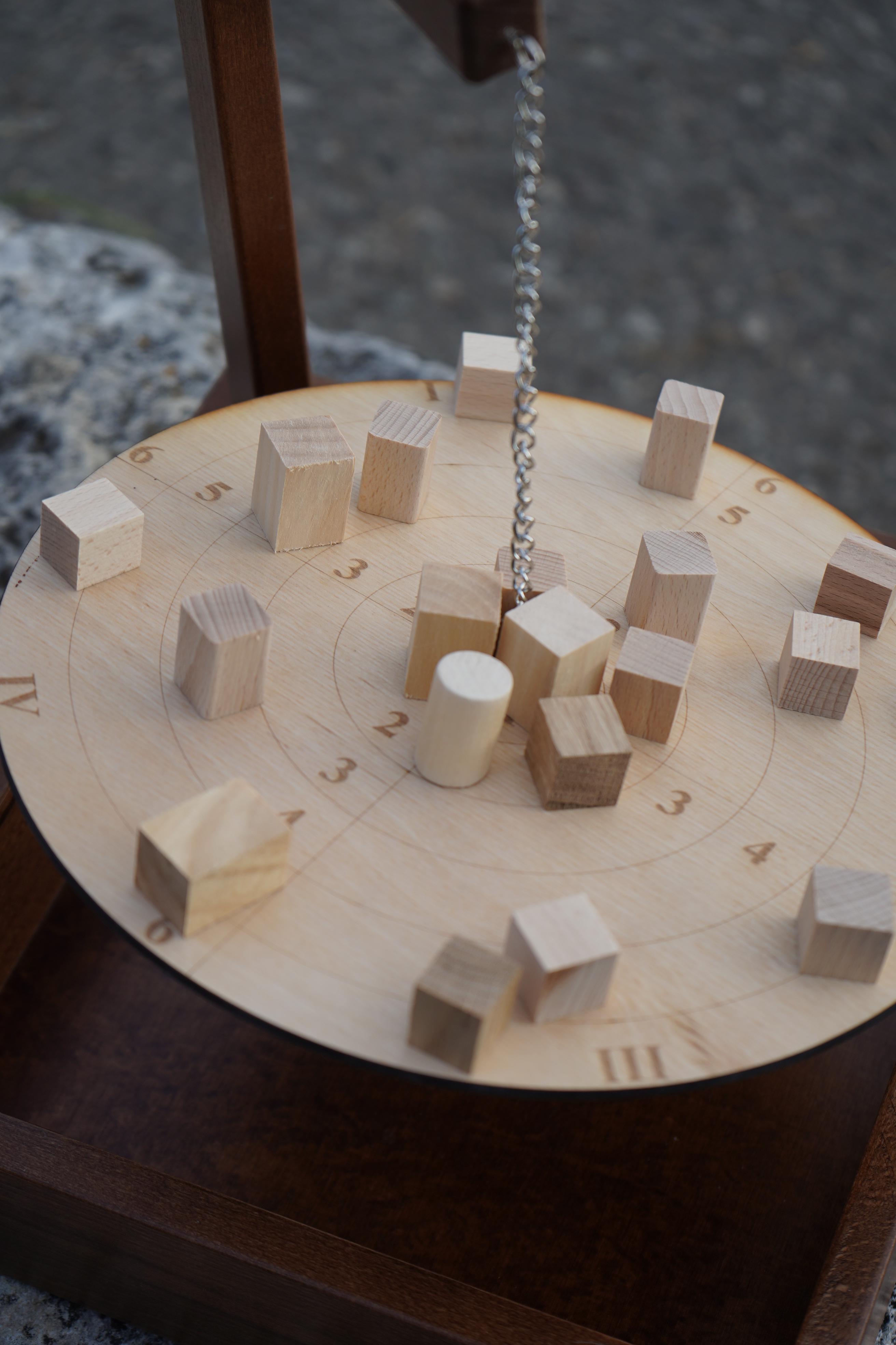 Настільна гра з дерева Балансир 32х32х8 см Темно-коричневий (29614788) - фото 8 Настільна гра з дерева Балансир 32х32х8 см Темно-коричневий (29614788) - фото 8