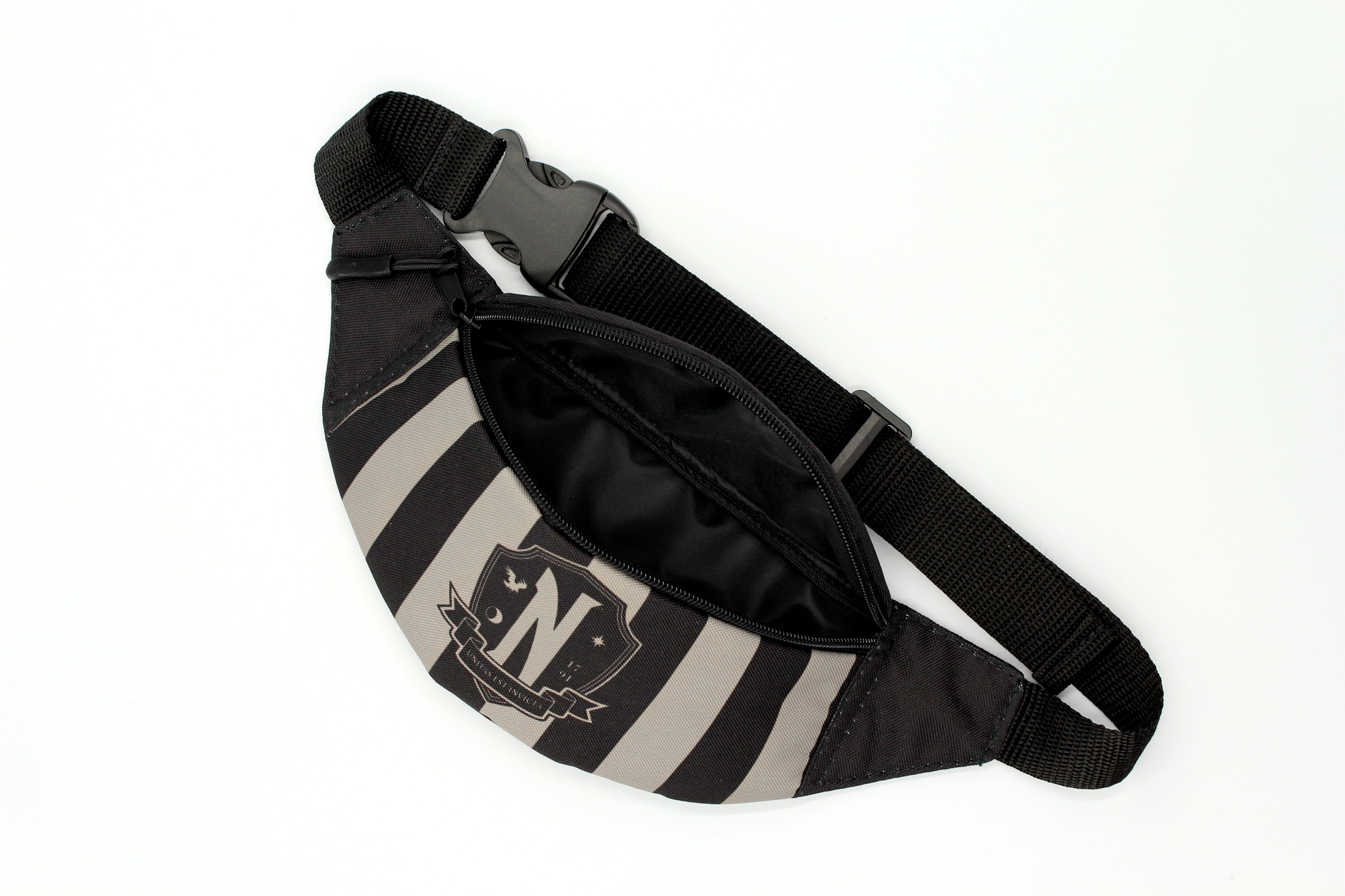 Бананка дитяча з регулюючим ремінцем 4-8 років Nevermore Academy Чорно-сірий (Д-028) - фото 2 Бананка дитяча з регулюючим ремінцем 4-8 років Nevermore Academy Чорно-сірий (Д-028) - фото 2