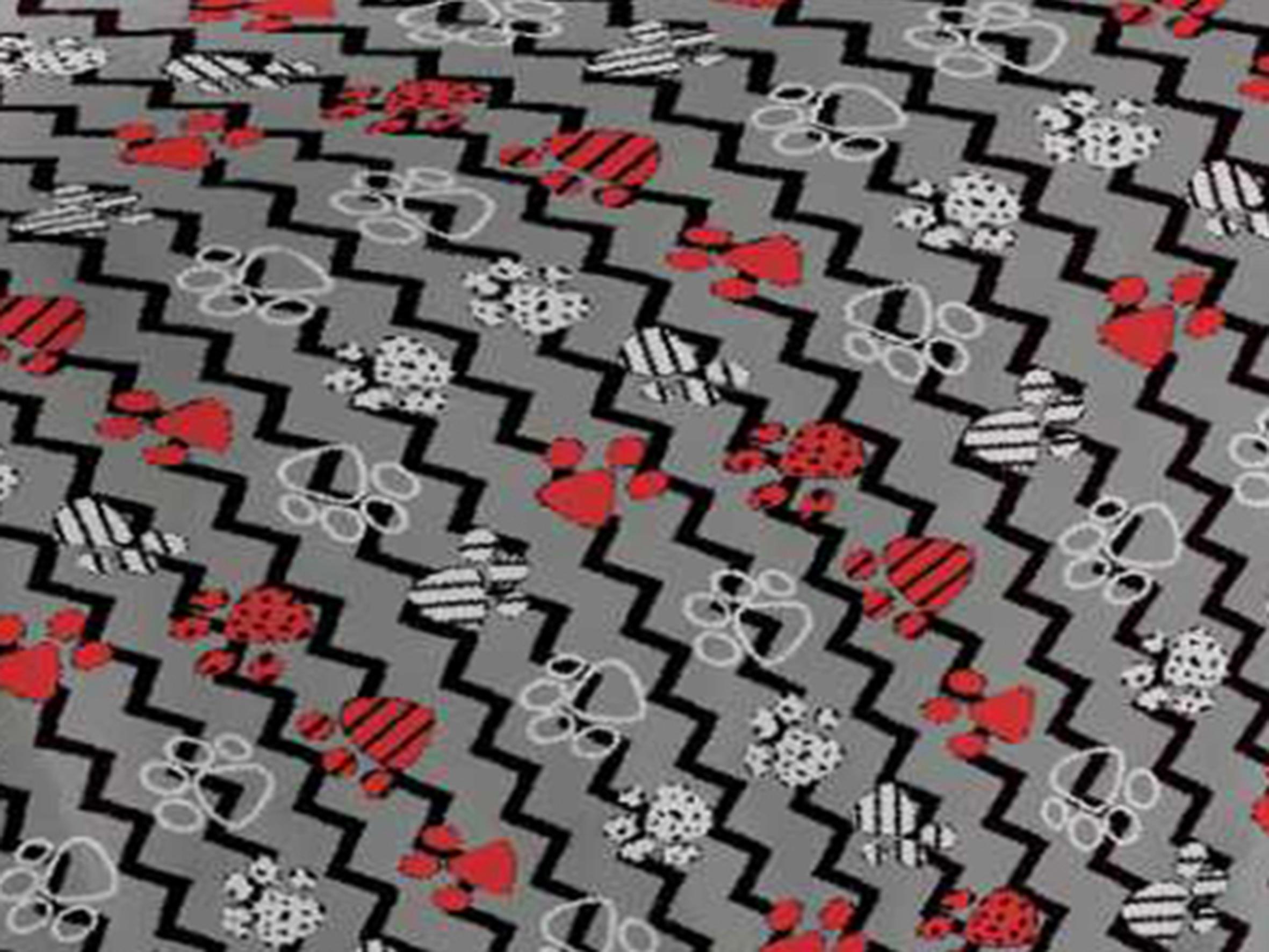 Плед из микрофибры Велсофт Лапки и зиг-заг 200х220 см Серо-черный (15013322) - фото 2 Плед из микрофибры Велсофт Лапки и зиг-заг 200х220 см Серо-черный (15013322) - фото 2