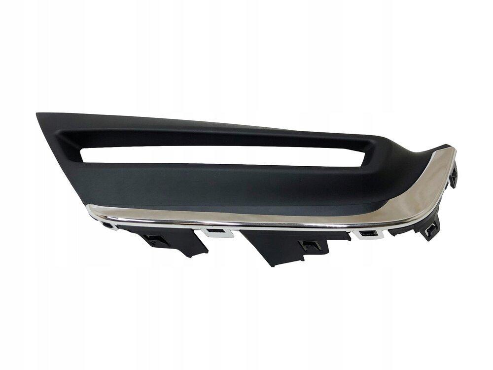 Решетка бампера AVTM Honda CR-V 17- левая с отверстиями противотуманок Хром/Черный EUR (183037911)