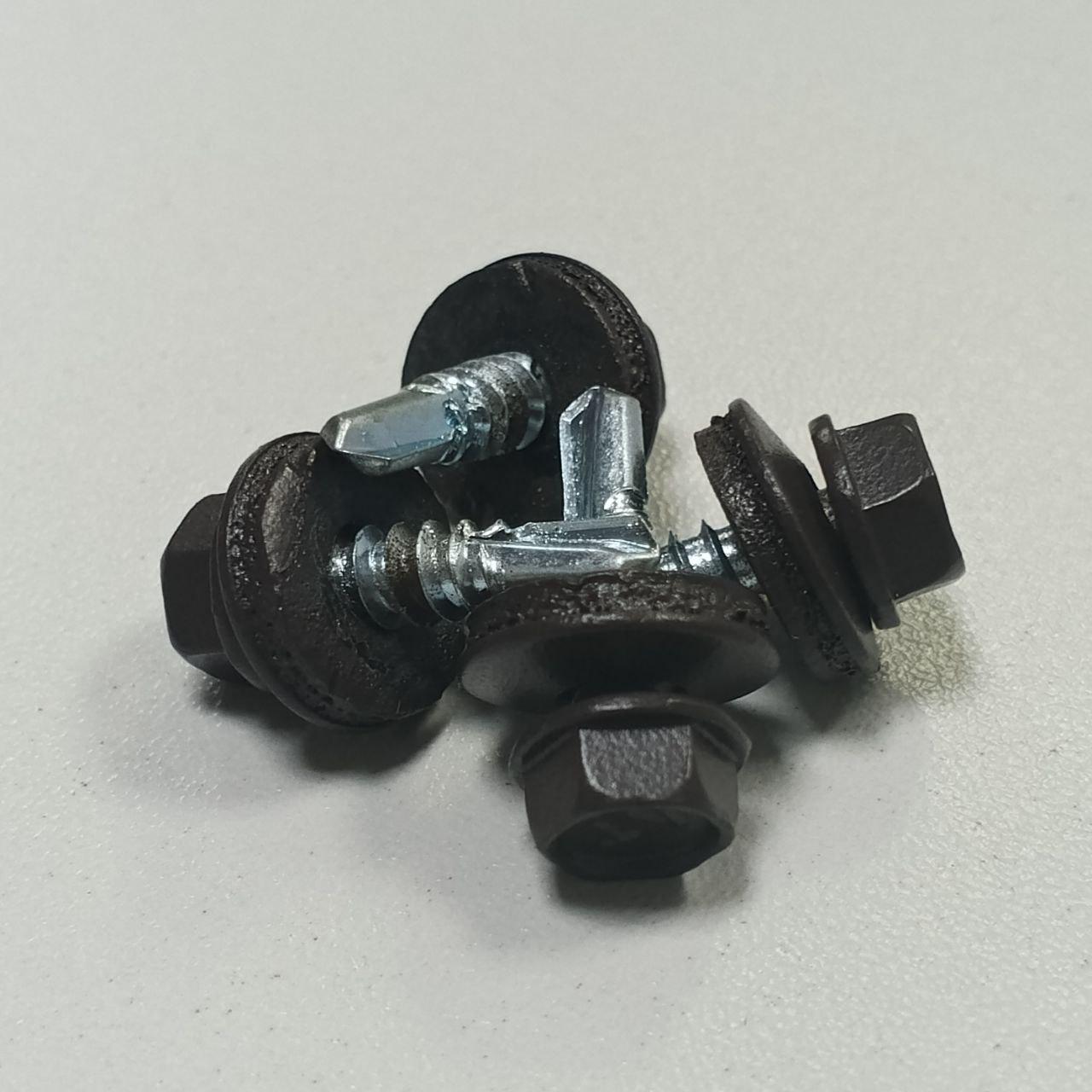 Саморіз по металу KrepTech 4,8x19 мм RAL 8019 МАТ 250 шт. уп. (29469536) - фото 2 Саморіз по металу KrepTech 4,8x19 мм RAL 8019 МАТ 250 шт. уп. (29469536) - фото 2