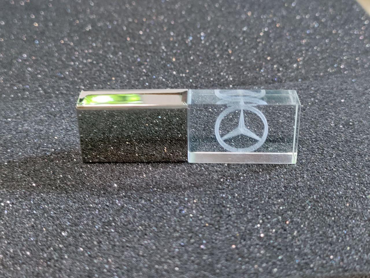 Флешка з логотипом Mercedes 32 ГБ (1409365401)