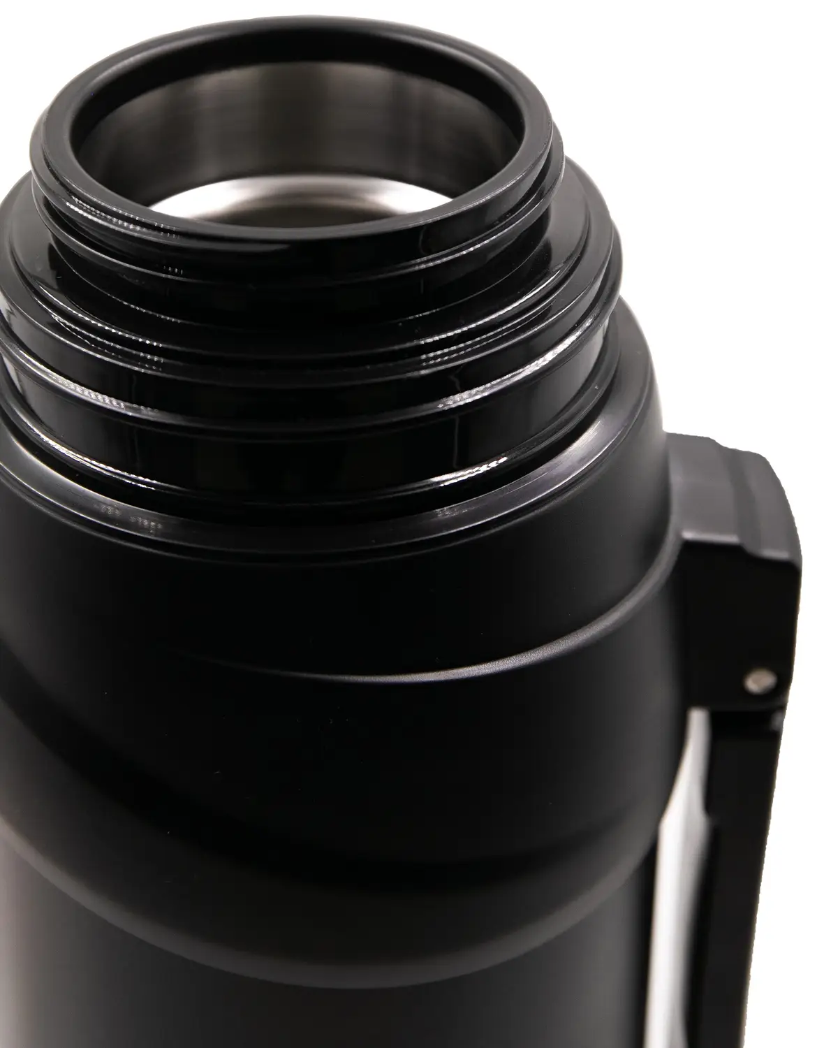 Термос Tramp Travel Line 2 л Черный (UTRC-140-black) - фото 5 Термос Tramp Travel Line 2 л Черный (UTRC-140-black) - фото 5