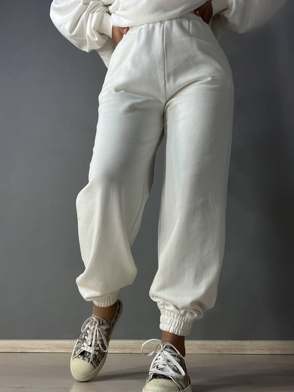 Костюм женский Quzen 470-471 свитшот и джогеры на резинке оверсайз M Белый (27082970) - фото 7 Костюм женский Quzen 470-471 свитшот и джогеры на резинке оверсайз M Белый (27082970) - фото 7