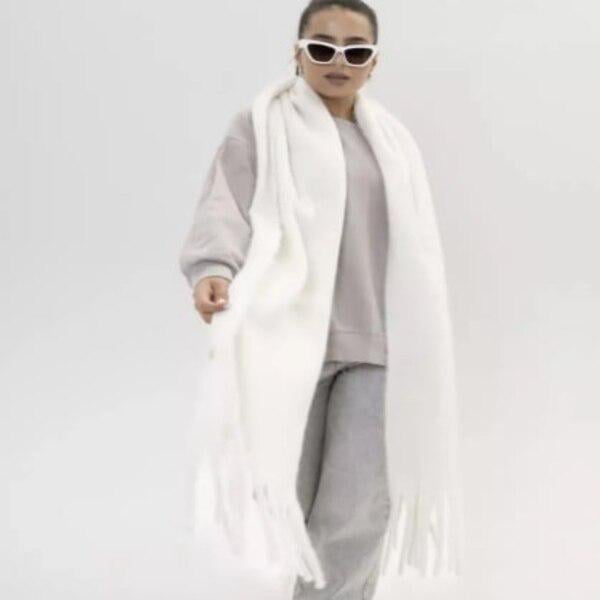 Шарф женский объемный на зиму Белый (VLD205) - фото 5 Шарф женский объемный на зиму Белый (VLD205) - фото 5