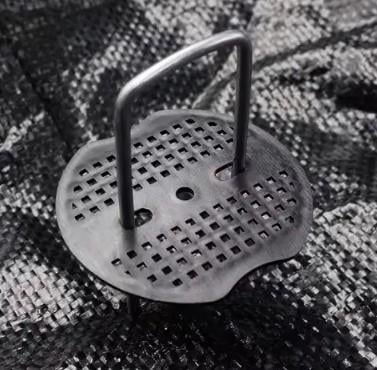 Скоби з підкладкою Profi для кріплення агроволокна та агротканини 100 шт. (2544117896) - фото 3