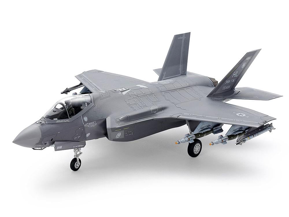 Сборная модель Tamiya самолет 1:72 F-35A Lightning II (60792-000) - фото 3