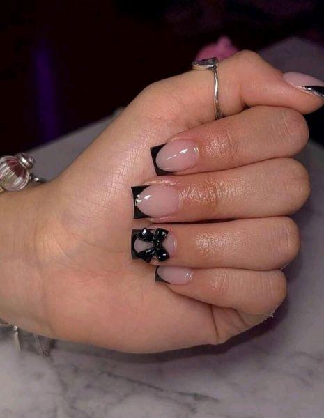 Накладные ногти Френч с 3D бантиком короткий квадрат с клеевыми пластинами 24 шт. Черный с бежевым (2689612579) - фото 3