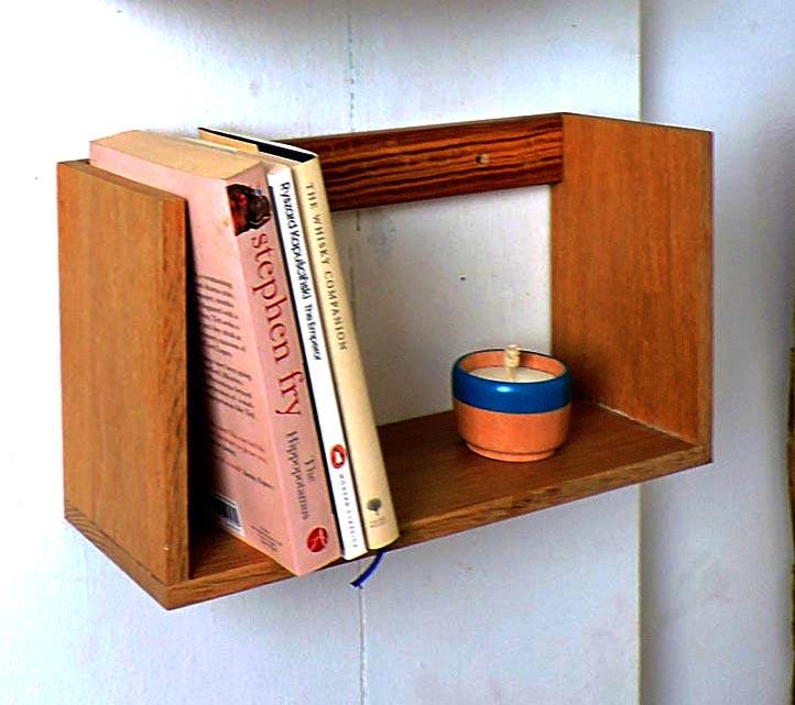 Полка книжная настенная из дерева Источник Мускат (КПГ-000907)