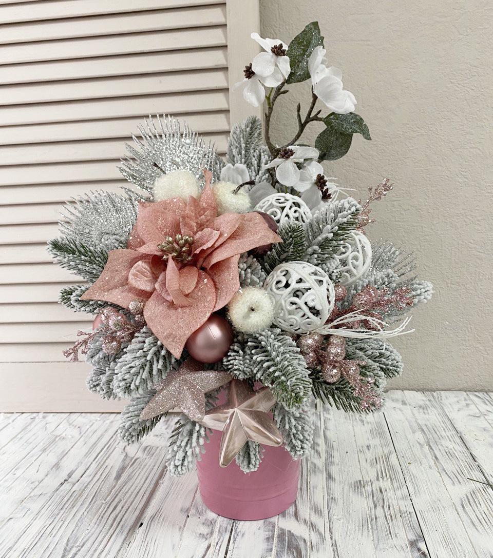 Композиція новорічна Зимова Рожевий/Білий (9171205) - фото 2 Композиція новорічна Зимова Рожевий/Білий (9171205) - фото 2