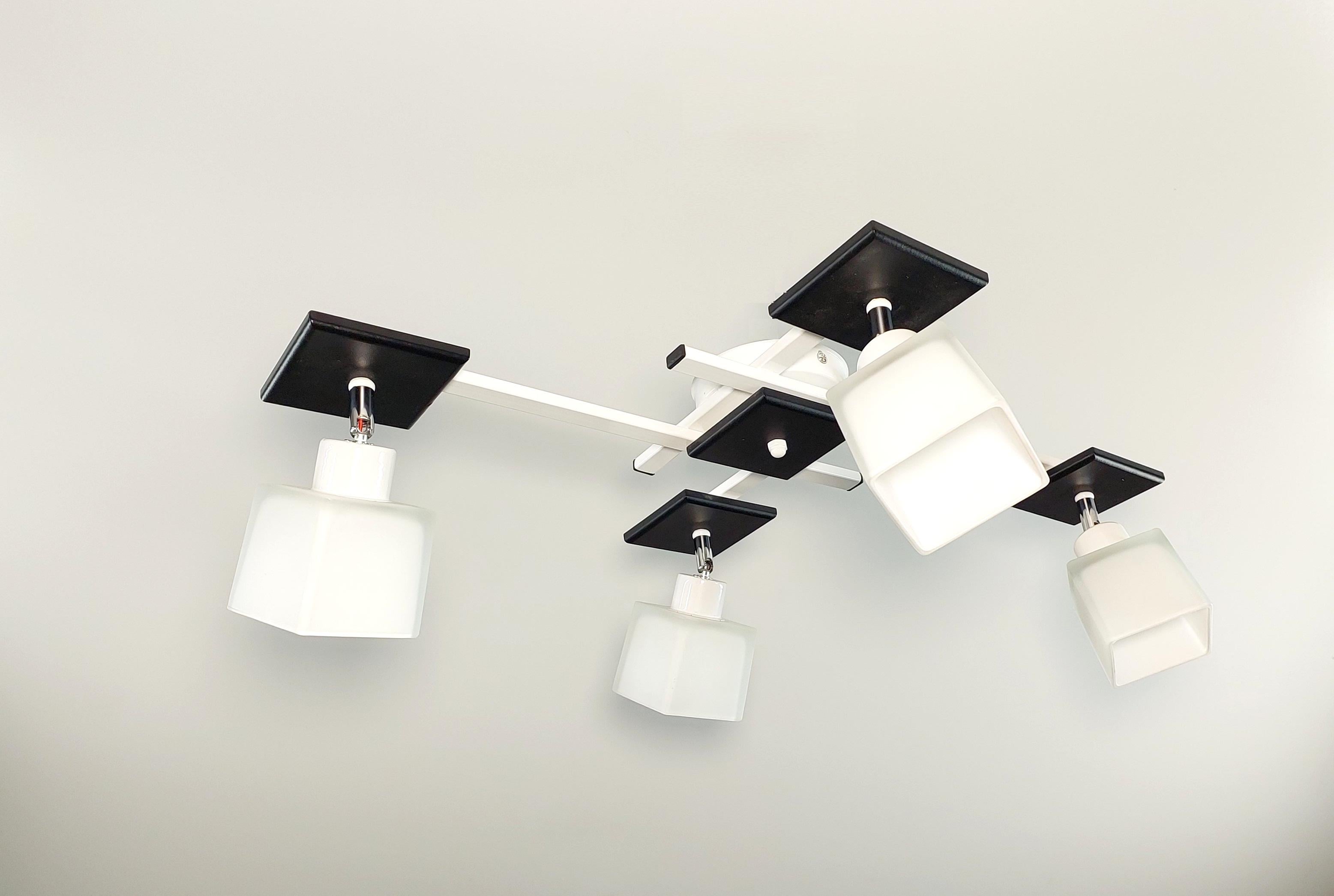 Люстра потолочная Оскар/2+2 на 4 поворотных плафона Белый/Черный