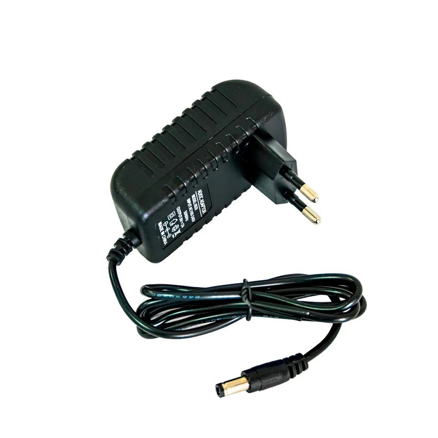 Блок питания универсальный 6V 2A с разъемом 5,5x2,5 мм (334)