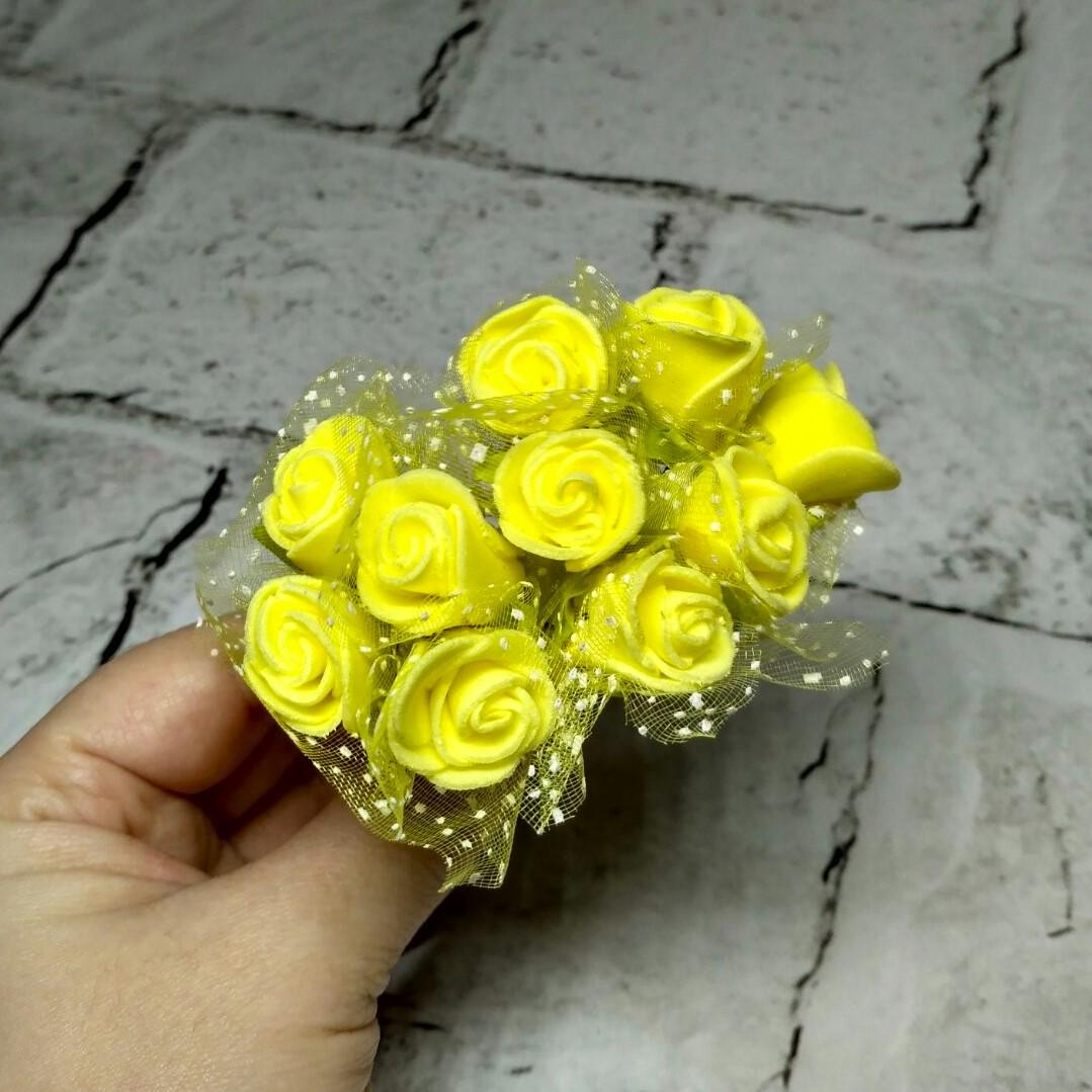 Цветы искусственные для декора розы с фатином из фоамирана латексные 10 шт. 2 см Желтый (4302-1) - фото 3 Цветы искусственные для декора розы с фатином из фоамирана латексные 10 шт. 2 см Желтый (4302-1) - фото 3