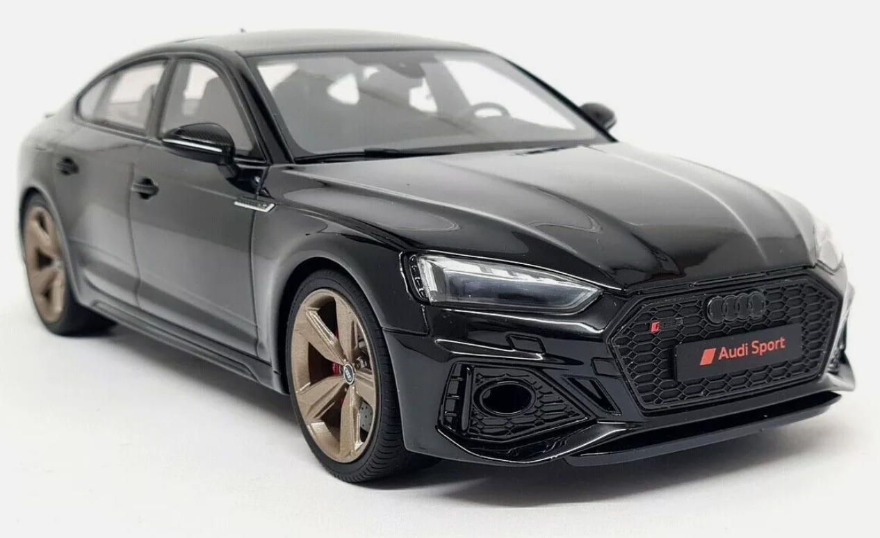 Модель автомобіля 1:18 GT Spirit Audi RS5 Sportback B9 Black (GT312)