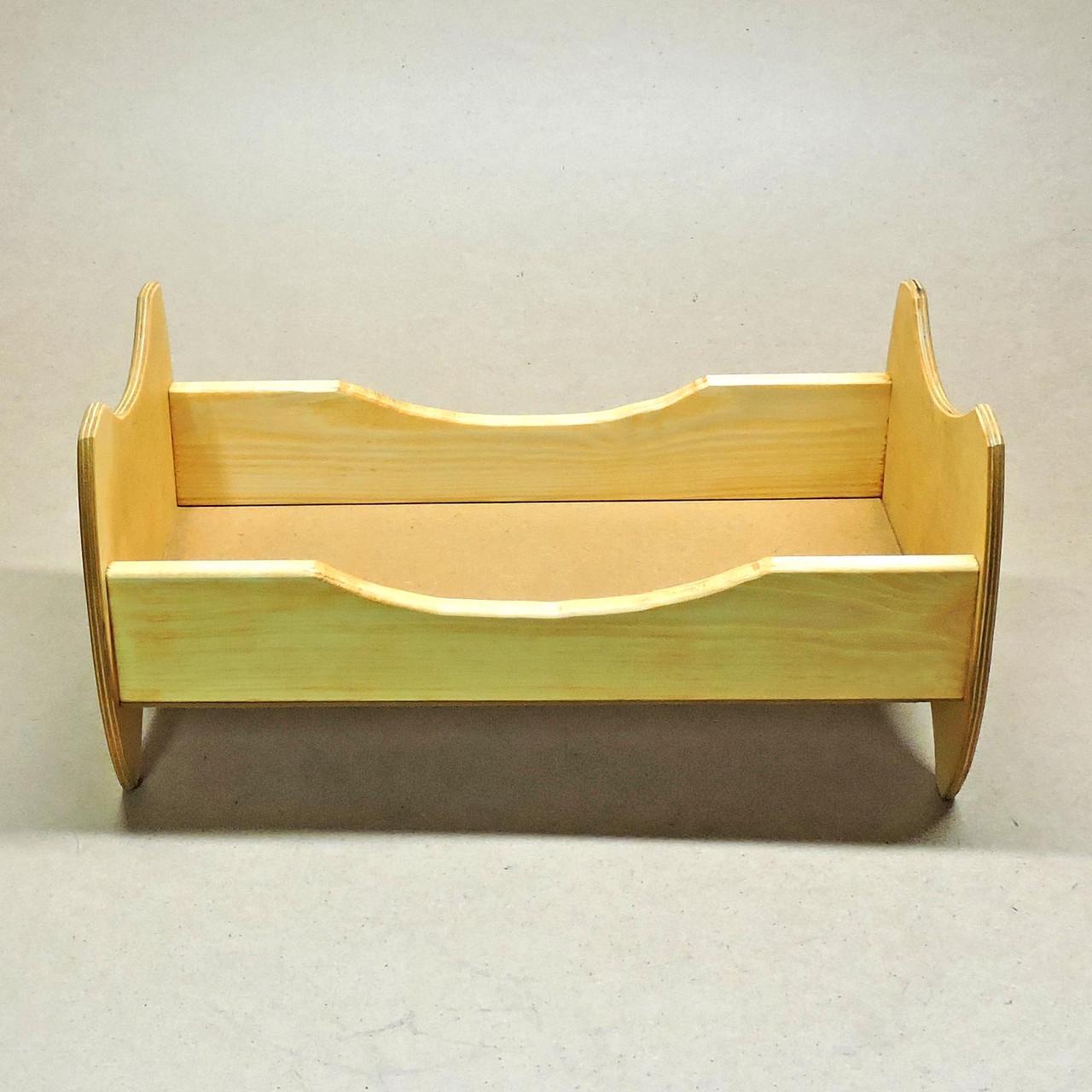 Кровать для кукол из дерева Жасмин Карри (КРТ-000702) - фото 8 Кровать для кукол из дерева Жасмин Карри (КРТ-000702) - фото 8