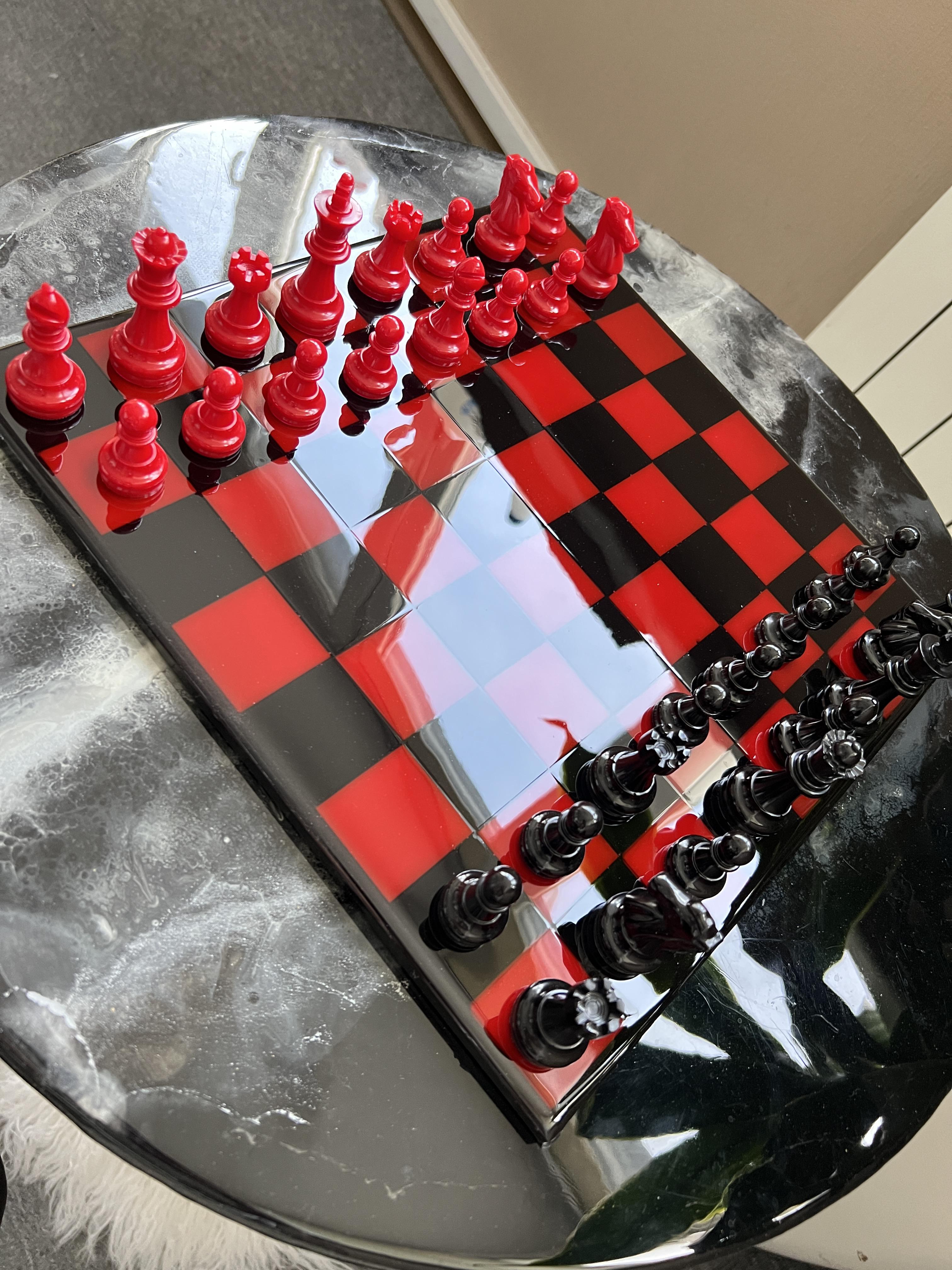 Шахи з епоксидної смоли Black Flame 30х30 см - фото 4 Шахи з епоксидної смоли Black Flame 30х30 см - фото 4