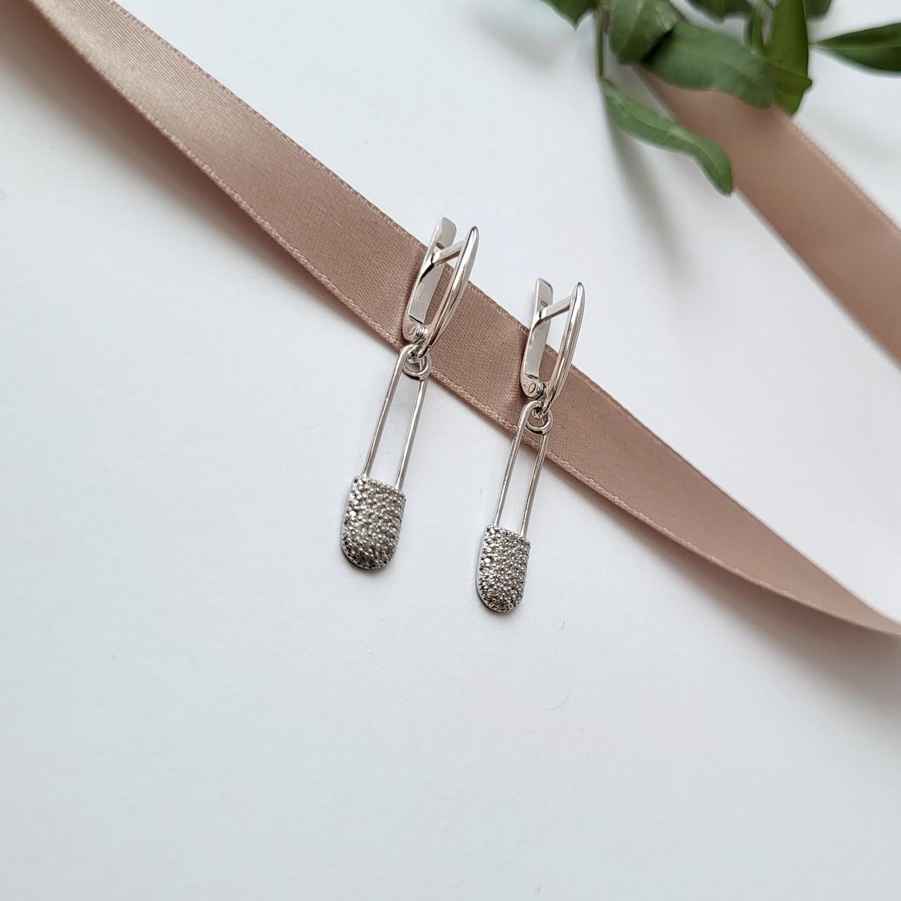 Серьги заколка с подвеской серебро 925 пробы родированное 2,90 г (5162р)
