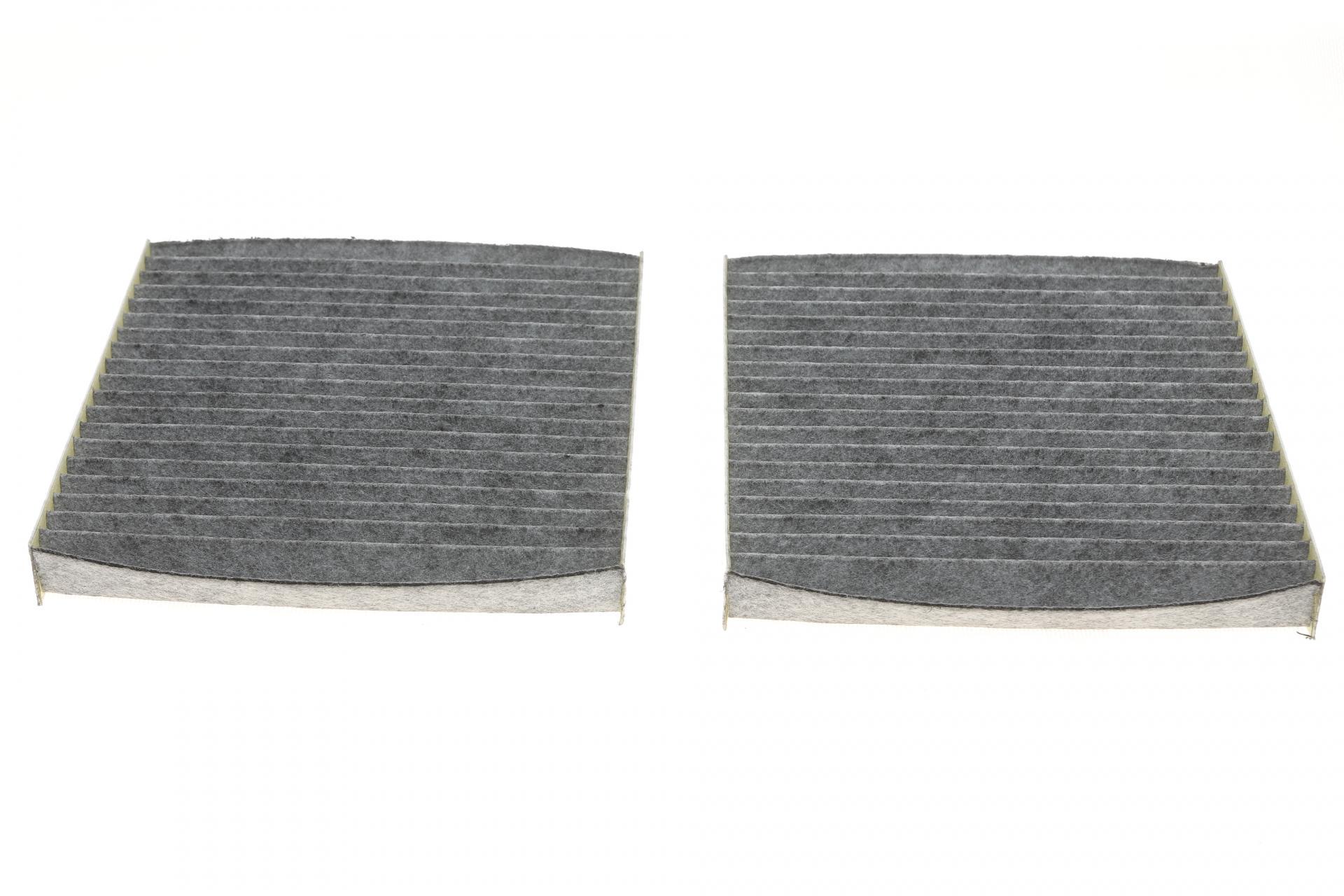 Фільтр салону PURFLUX для BMW X3 F25/X4 F26 2,0/3,0D 10-18 вугільний (AHC372-2)