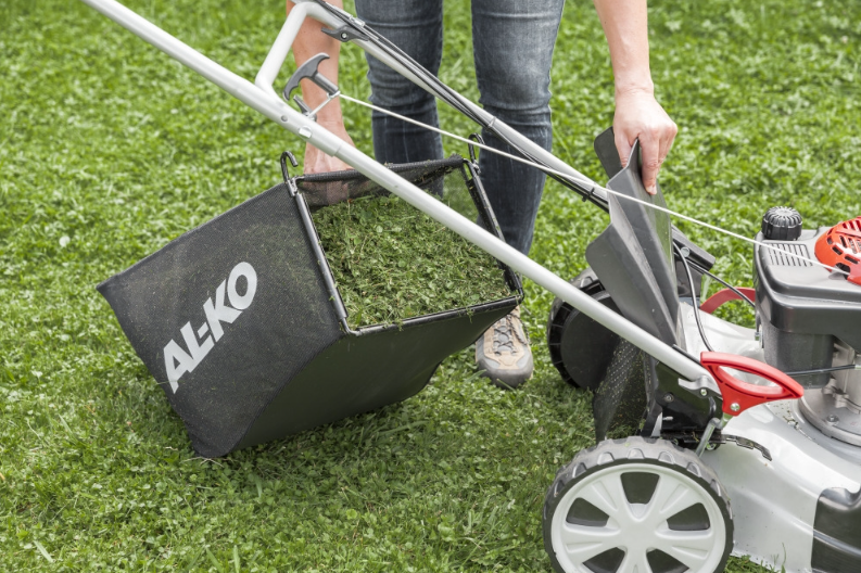 Газонокосилка бензиновая AL-KO Easy 4.60 SP-S самоходная - фото 6 Газонокосилка бензиновая AL-KO Easy 4.60 SP-S самоходная - фото 6