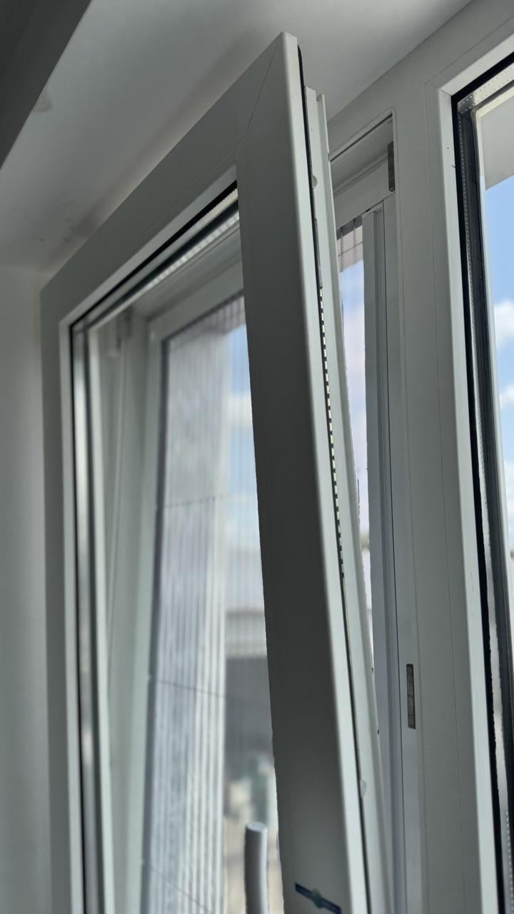 Москітна сітка пліссе з внутрішнім кріпленням для вікон/дверей на балкон/лоджію Коричневий (2712378581) - фото 7 Москітна сітка пліссе з внутрішнім кріпленням для вікон/дверей на балкон/лоджію Коричневий (2712378581) - фото 7