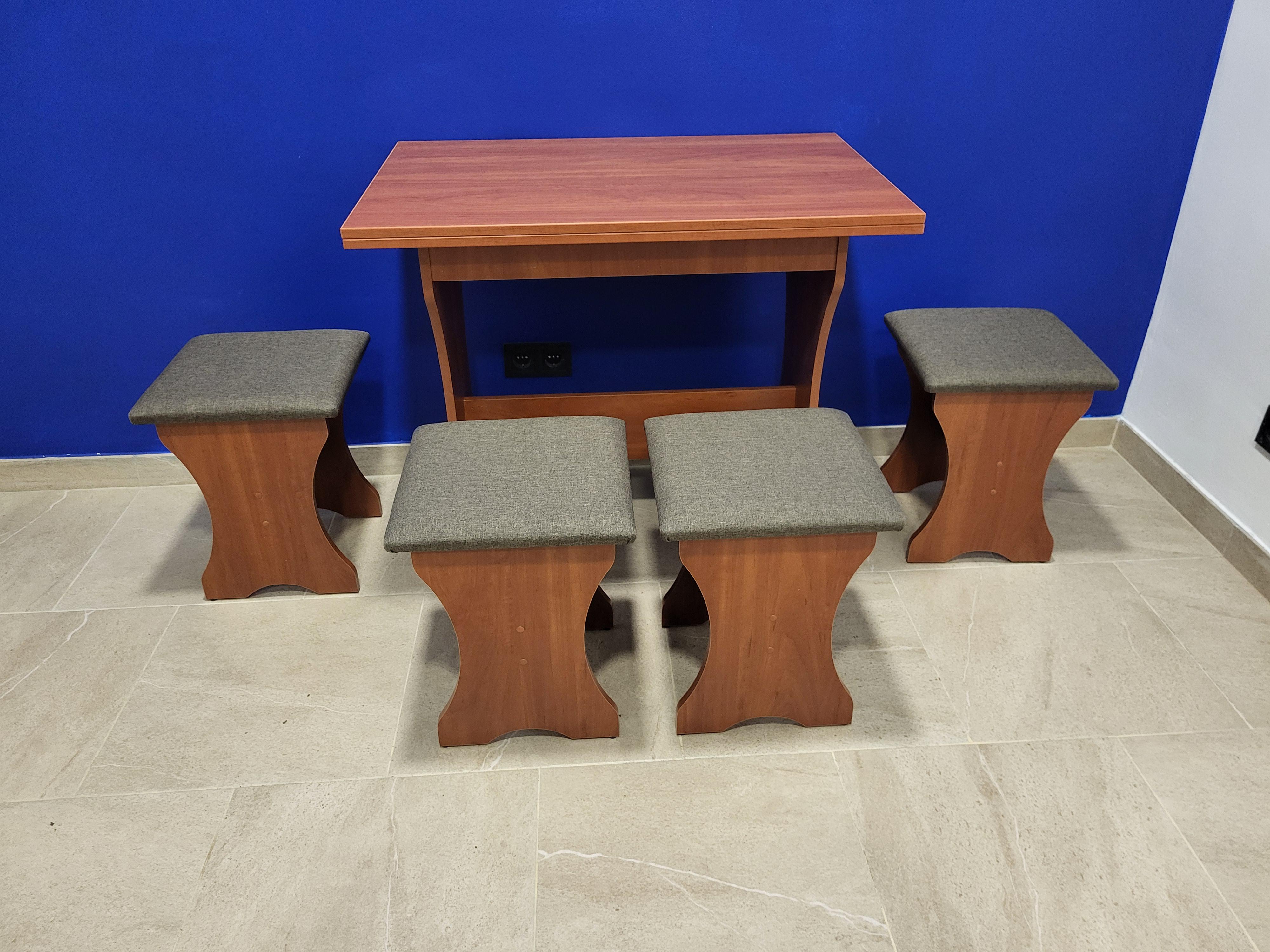 Стол раскладной и 4 табурета Семейный Яблоня/Дорандо (STTTT-Y-D)