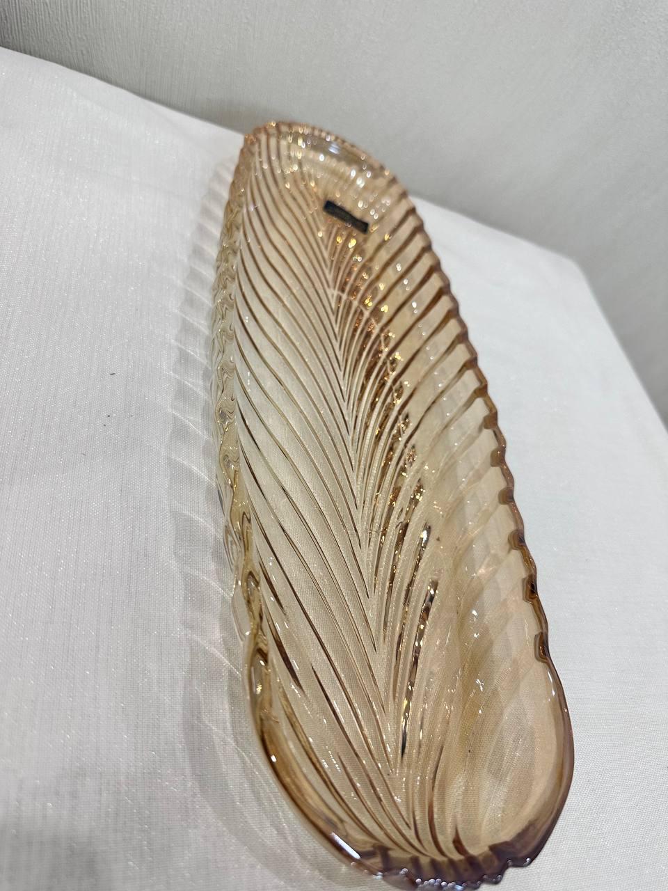 Блюдо сервировочное Lirmatur Гофре стекло 39 см Золотистый (17660750) - фото 2 Блюдо сервировочное Lirmatur Гофре стекло 39 см Золотистый (17660750) - фото 2