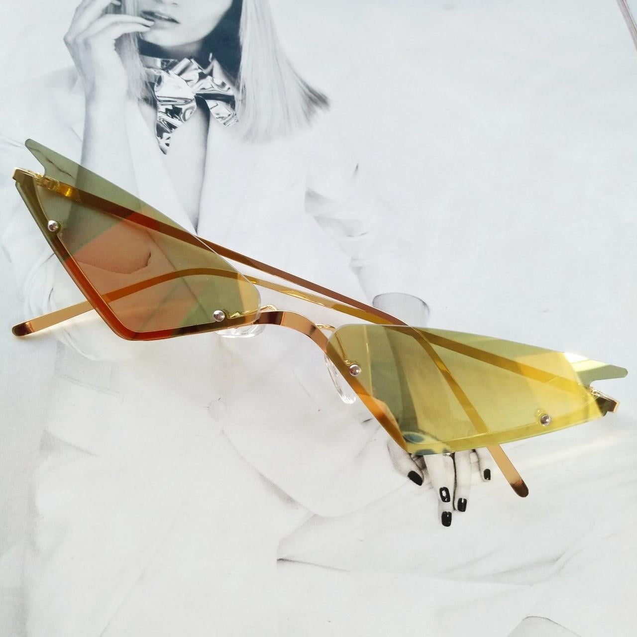 Очки солнцезащитные без оправы маленький треугольник Желтый