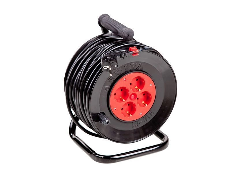 Удлинитель на катушке Лемира У16-01 ПВС с контуром заземления 3х2,5 30 м (26214067)
