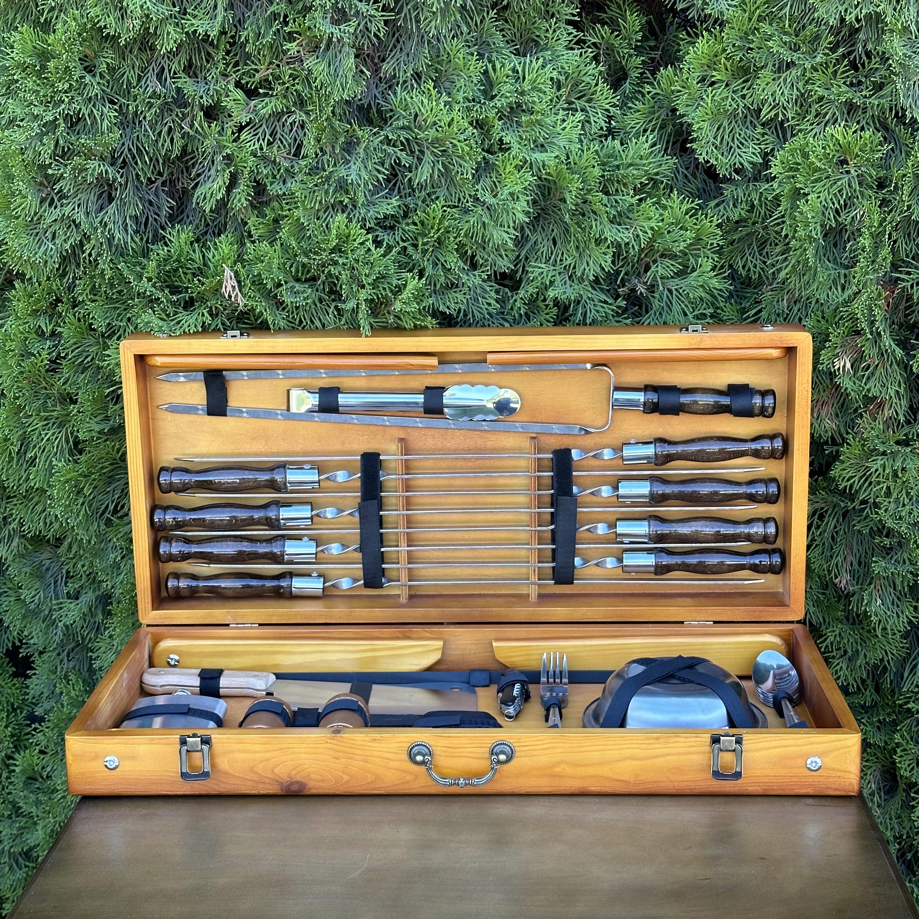 Подарунковий набір шампурів Mzavod Пікнік із нержавіючої сталі в дерев’яному кейсі-стілі 680x300x110 мм (136-17-1191510000808) - фото 5 Подарунковий набір шампурів Mzavod Пікнік із нержавіючої сталі в дерев’яному кейсі-стілі 680x300x110 мм (136-17-1191510000808) - фото 5