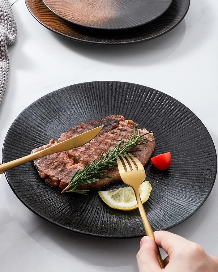 Тарілка десертна 14246 20х2 см Чорний (4705796) - фото 6 Тарілка десертна 14246 20х2 см Чорний (4705796) - фото 6