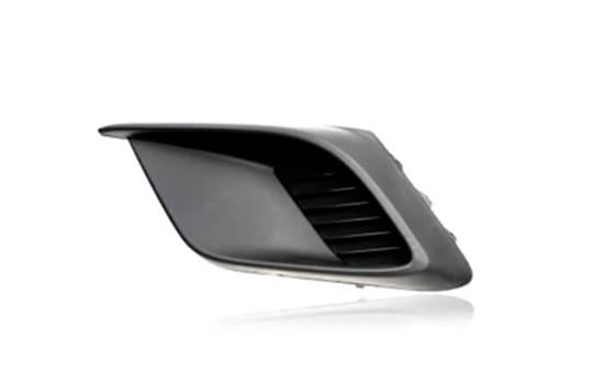 Решітка бампера AVTM Mazda 3 BM 13-16 SDN/HB права без отворів для протитуманок (4424 912)