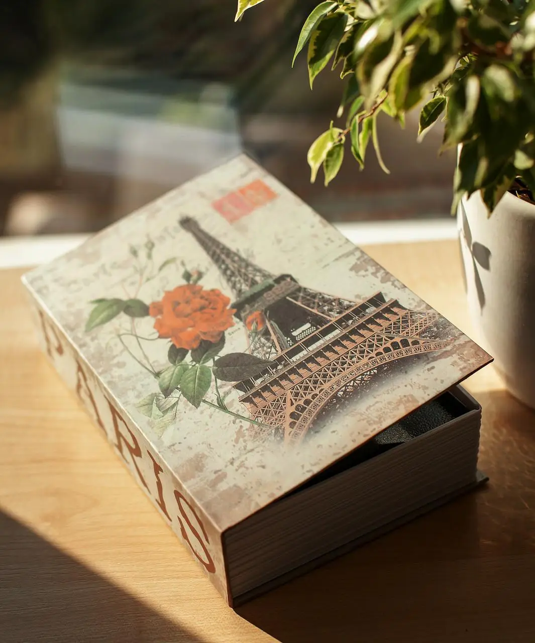 Книга сейф Париж на кодовом замке для денег 24 см (28177746) - фото 7