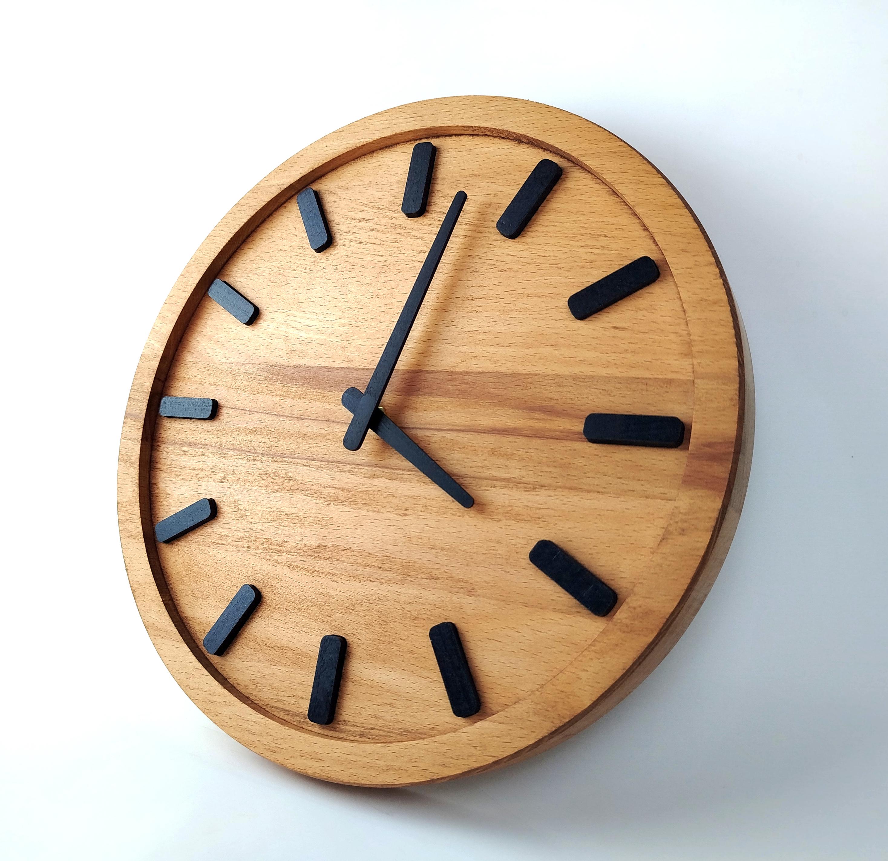 Часы настенные из натурального дерева Wooden круглые с подставкой 31 см (01011)