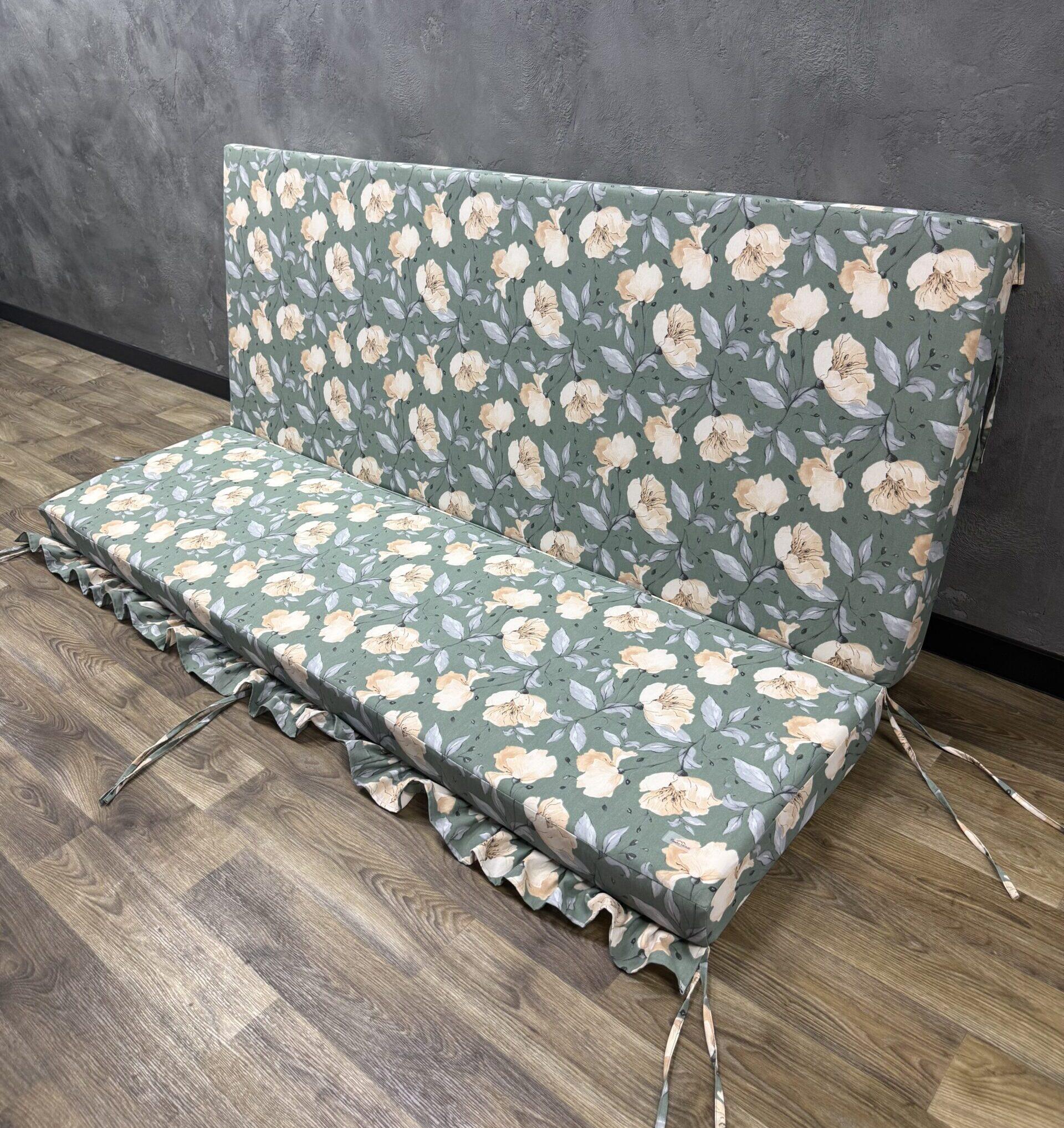 Матрас Comfort Home Multiflowers на поддоны/качели/каркасы/садовую мебель с рюшей панама 140х60х40х5 см