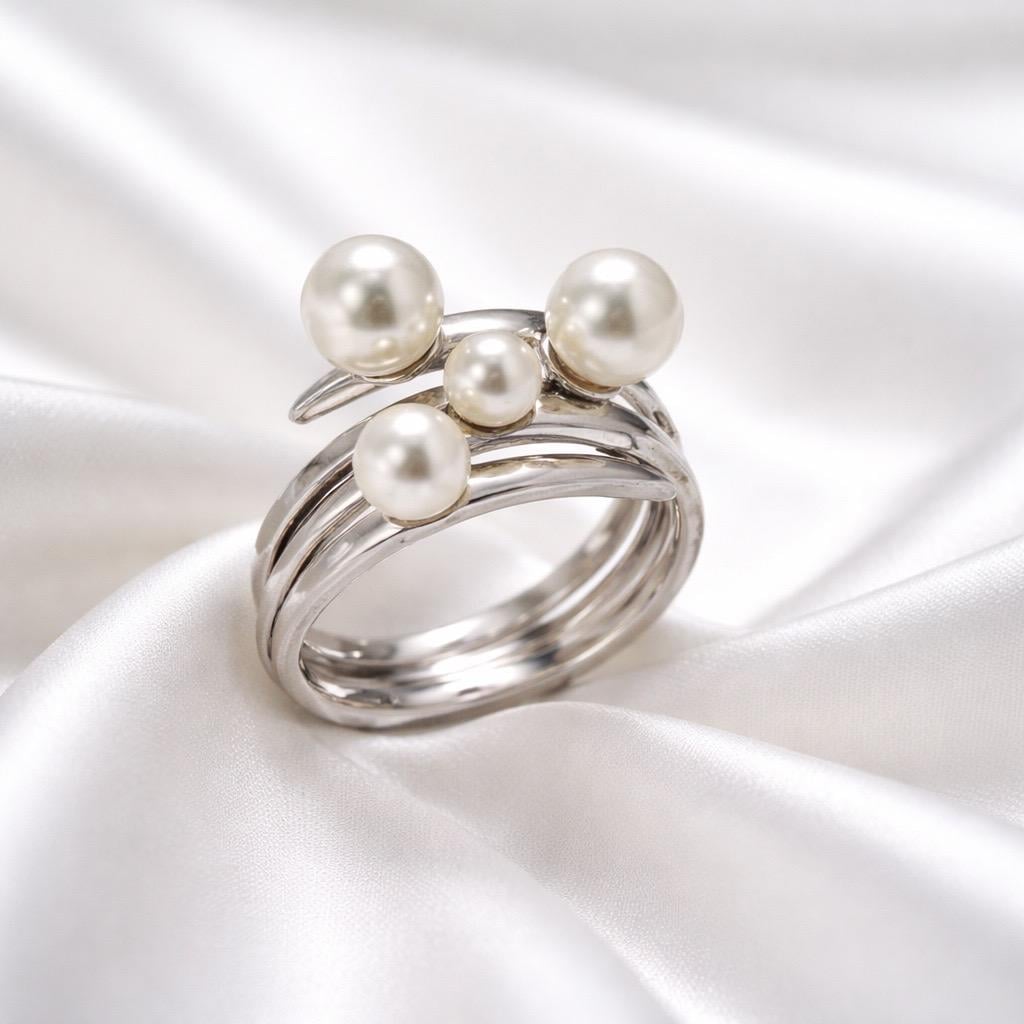 Кольцо серебрянное LoveR с жемчугом р. 17