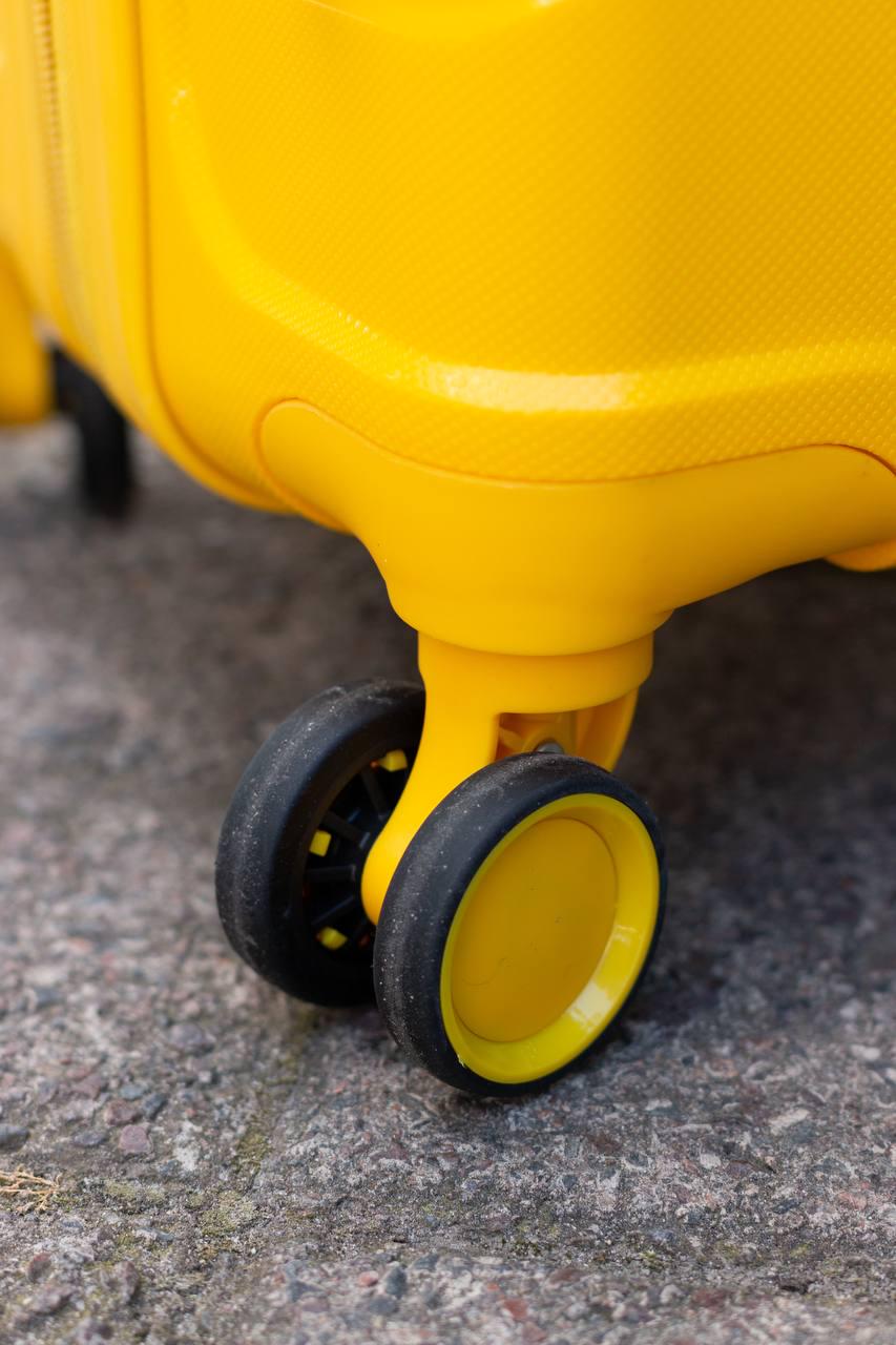 Чемодан пластиковый Nuri 1908 S Желтый (11823698) - фото 2