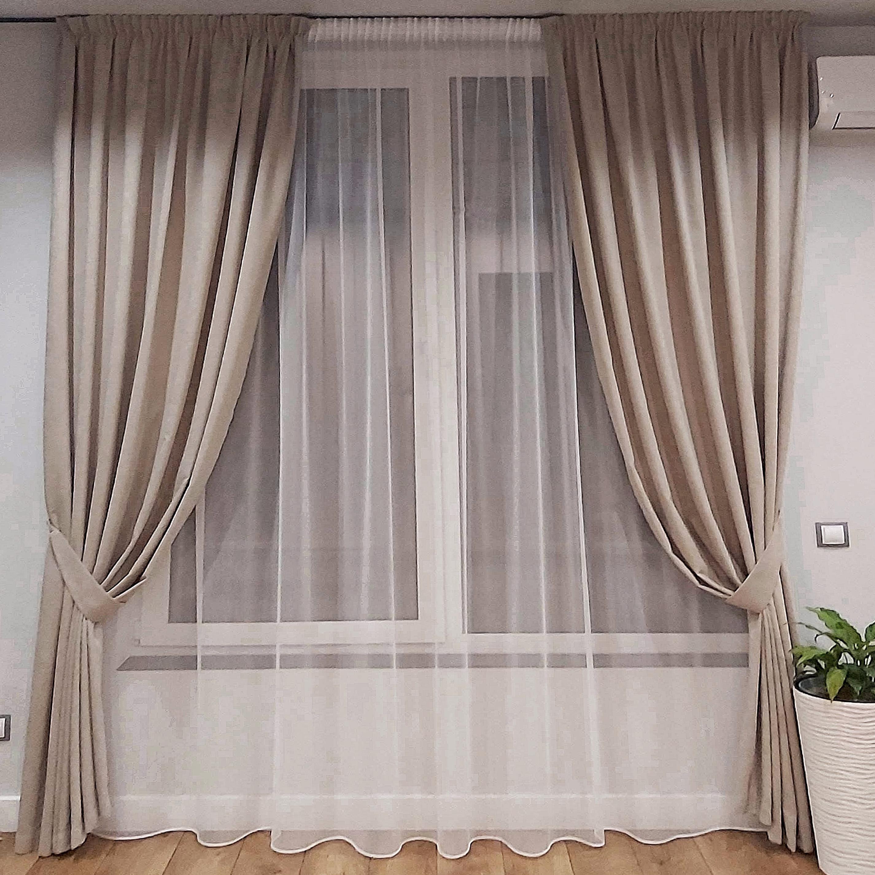 Шторы на тесьме с подхватами 150х250 см микровелюр 2 шт. и тюль бамбук 300х250 см Бежевый/Капучино/Теплый Белый (402700-МТ221В/150-300) - фото 1 Шторы на тесьме с подхватами 150х250 см микровелюр 2 шт. и тюль бамбук 300х250 см Бежевый/Капучино/Теплый Белый (402700-МТ221В/150-300) - фото 1