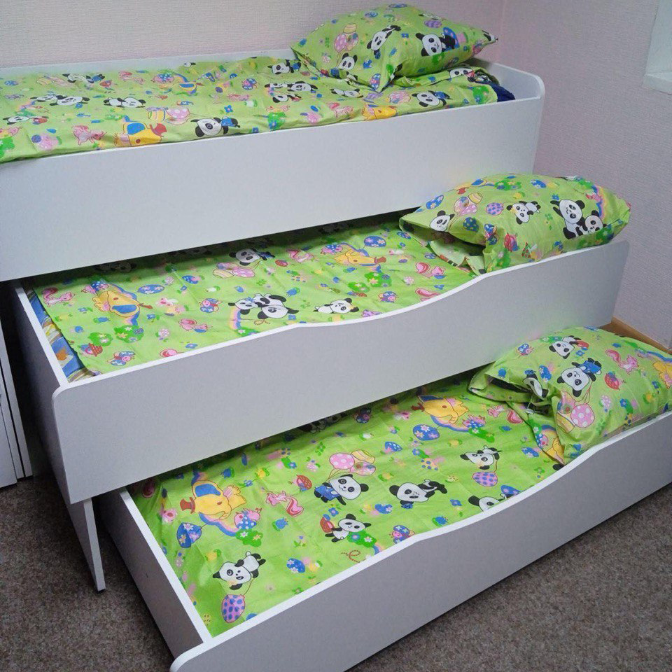 Кровать 3-х ярусная Gap DS-22 для дошкольных учебных заведений 1444х650/1850х700 мм (ЛDS28)