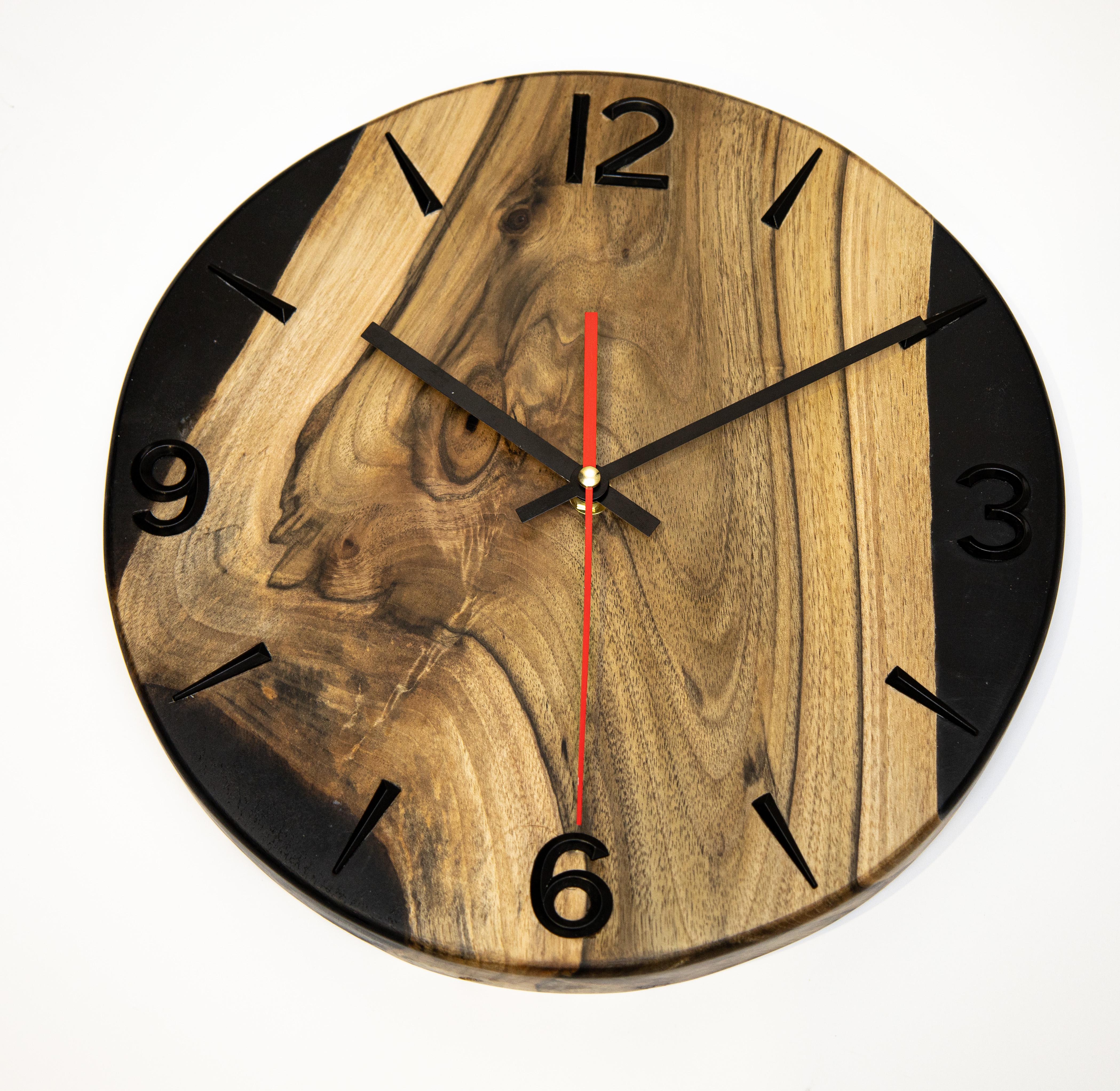 Настенные час из дерева и эпоксидной смолы (25214795)