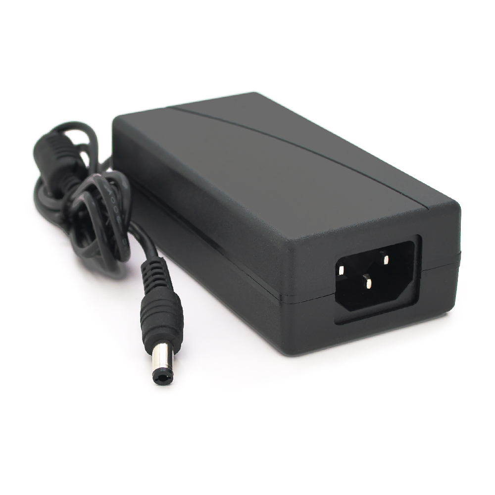 Блок питания GSD-1503000 15В 3А 45 Вт штекер 5,5-2,5 10 м (YUT_V5437)