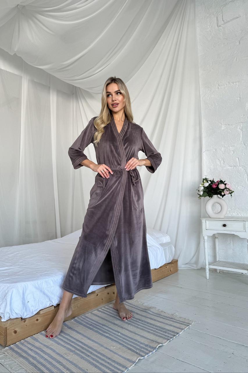 Халат женский Julia Ulich длинный с рукавами три четверти и боковыми карманами из велюра 6XL Мокко (ХВ1_17) Халат женский Julia Ulich длинный с рукавами три четверти и боковыми карманами из велюра 6XL Мокко (ХВ1_17)