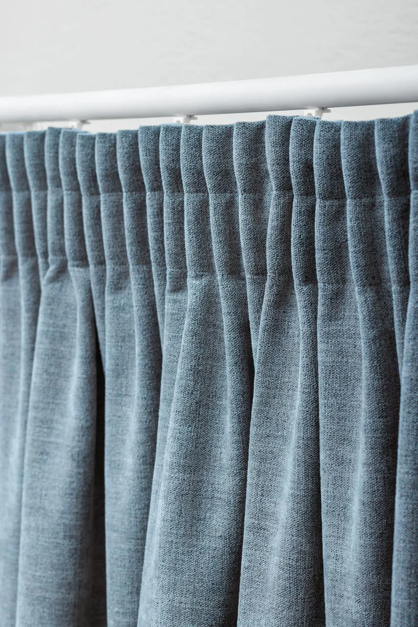 Шторы HYGG из матового шенила 1,5х2,5-3 м Голубой (115387)