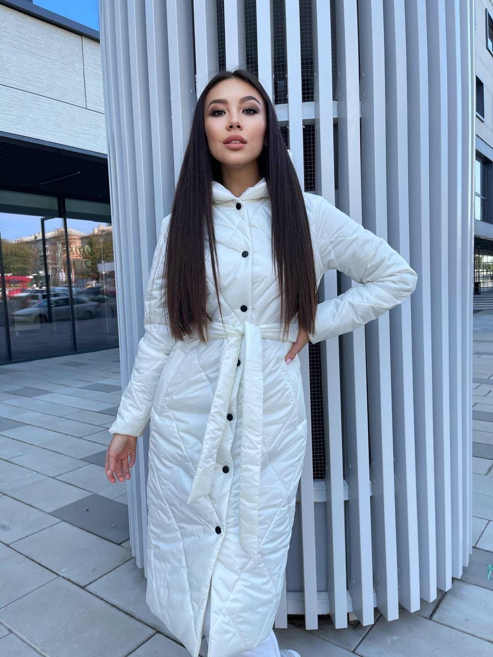 Куртка-пальто жіноча стьобана K&ML з капюшоном 19 L р. 48 Білий (9287106) - фото 2 Куртка-пальто жіноча стьобана K&ML з капюшоном 19 L р. 48 Білий (9287106) - фото 2