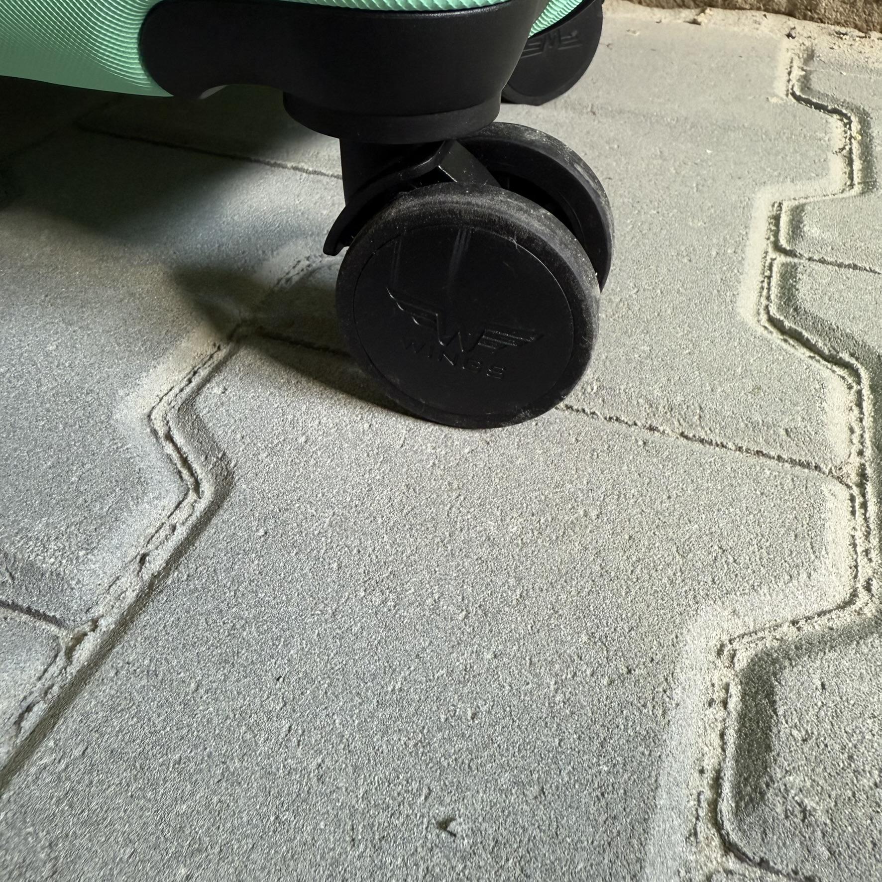 Чемодан Wings PEA01 дорожный L Мятный (26557310) - фото 8 Чемодан Wings PEA01 дорожный L Мятный (26557310) - фото 8