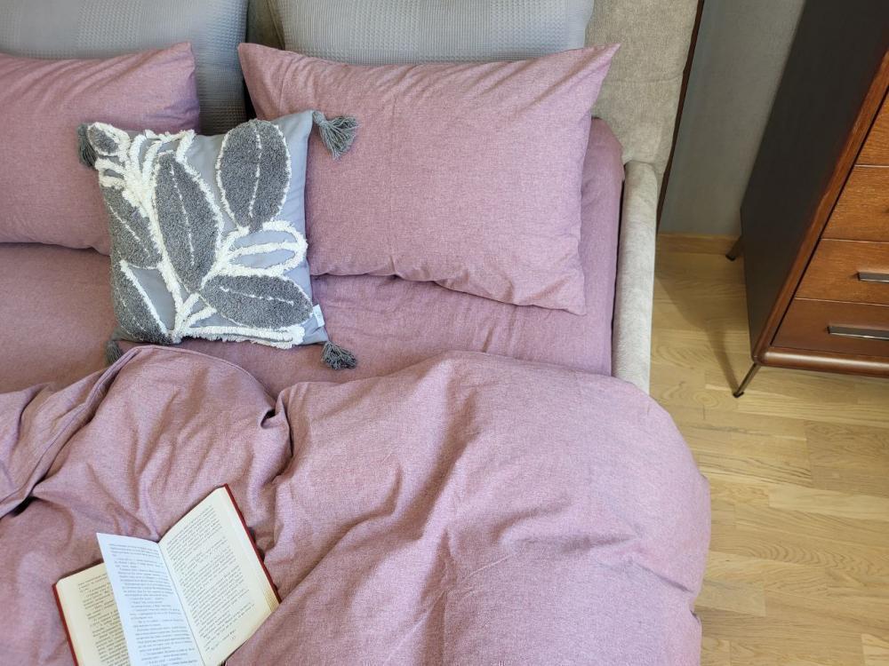 Комплект постельного белья с резинкой База хлопок полуторный/наволочки 70х70 см Mauve (W1181) - фото 2 Комплект постельного белья с резинкой База хлопок полуторный/наволочки 70х70 см Mauve (W1181) - фото 2