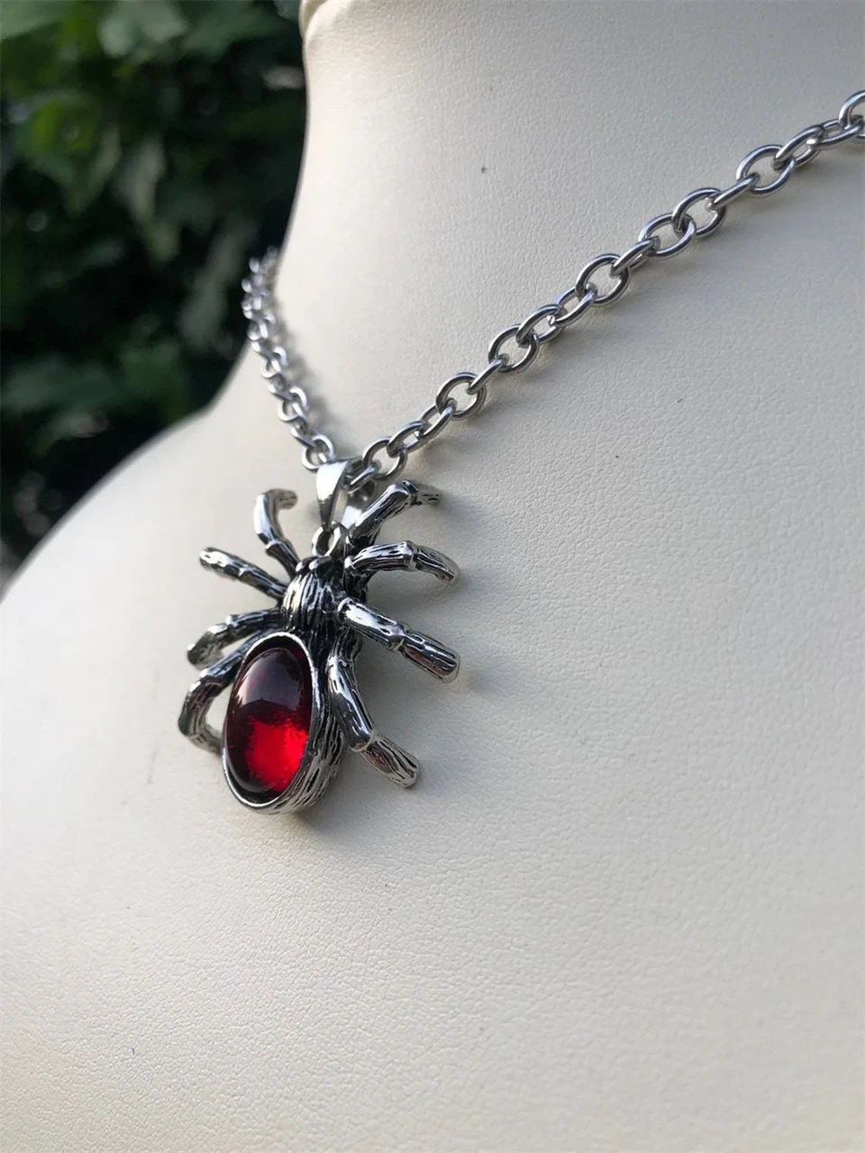 Кулон подвеска Spider паук в виде паука и красного кристалла готическое в стиле панк