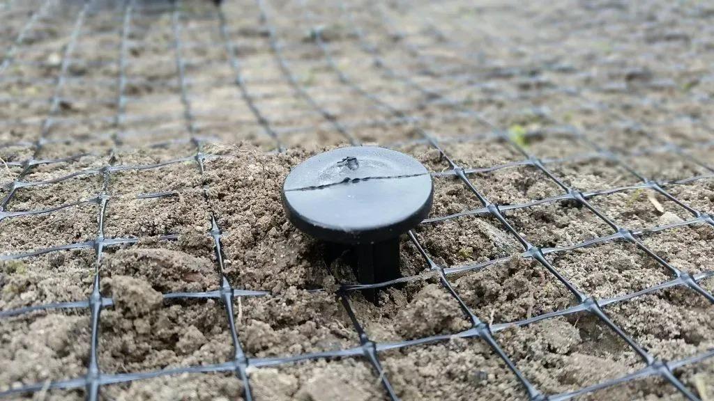 Сетка от кротов Novmax 2х50 м - фото 6 Сетка от кротов Novmax 2х50 м - фото 6