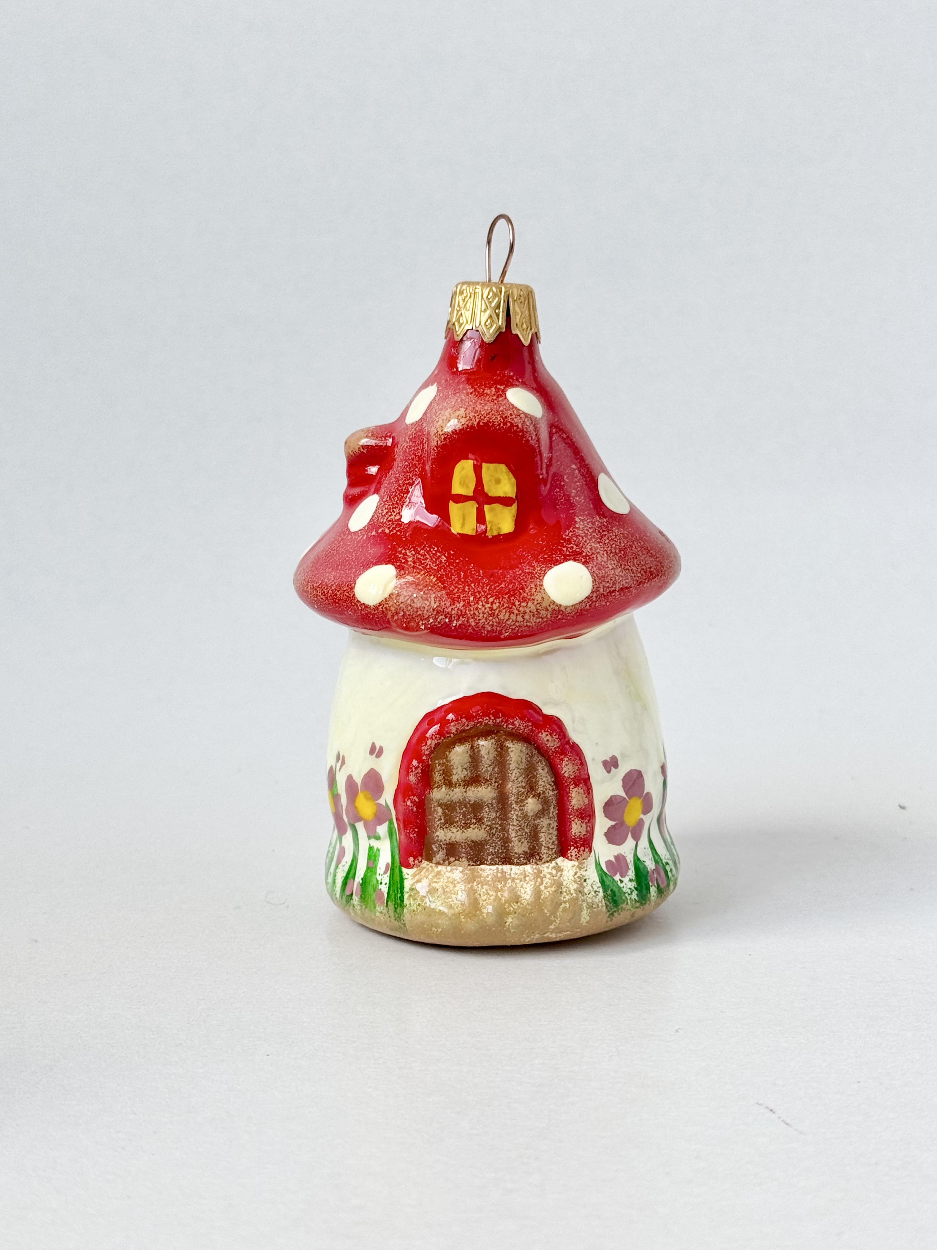 Игрушка на елку стеклянная Домик-Гриб 10х6 см (F-186)