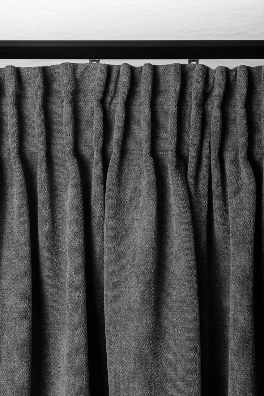 Шторы HYGG из матового шенила 3х2,5-3 м Черный (115832)